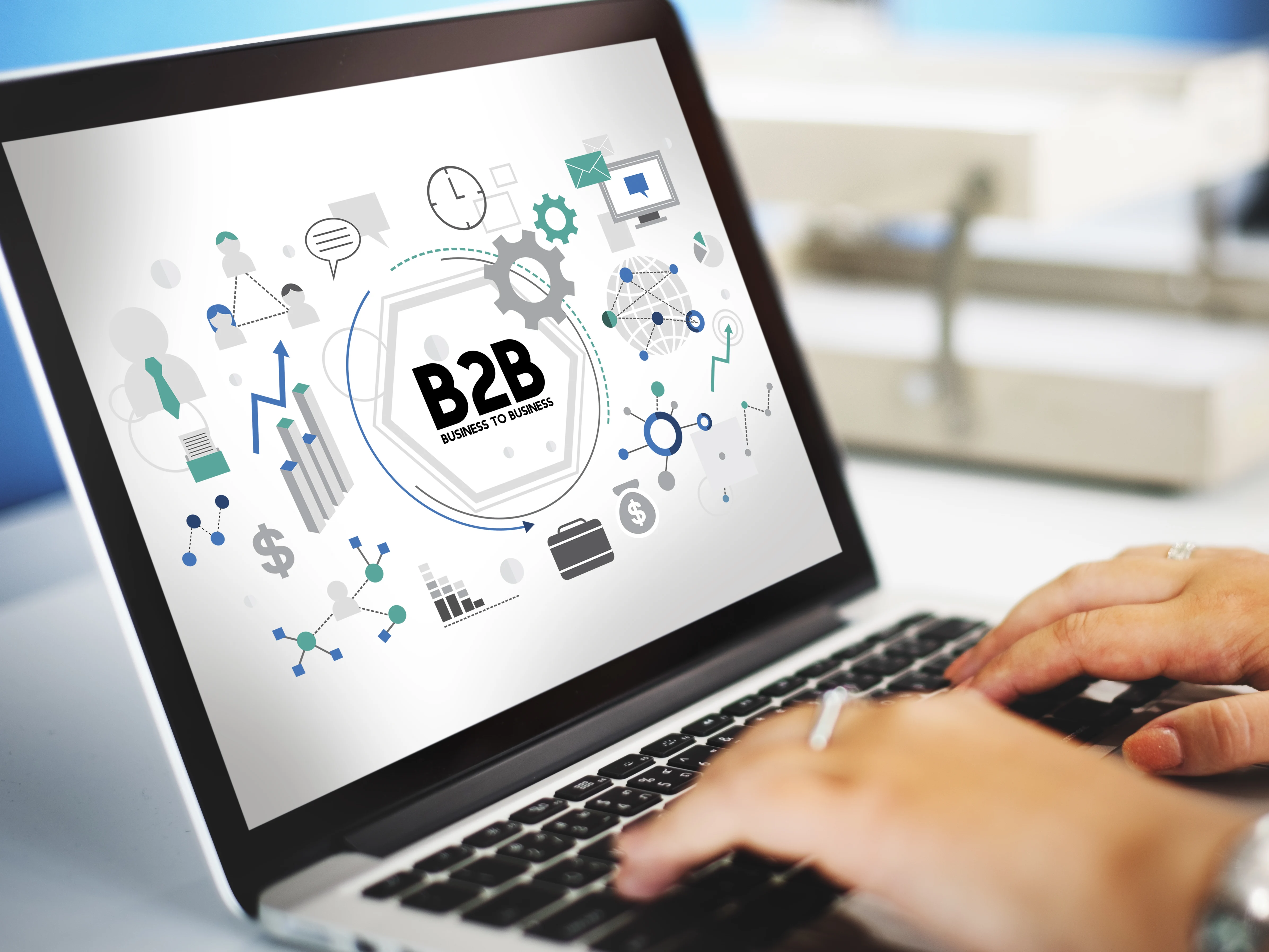 Firmanın iş süreçlerine entegre özel B2B yazılım sistemi